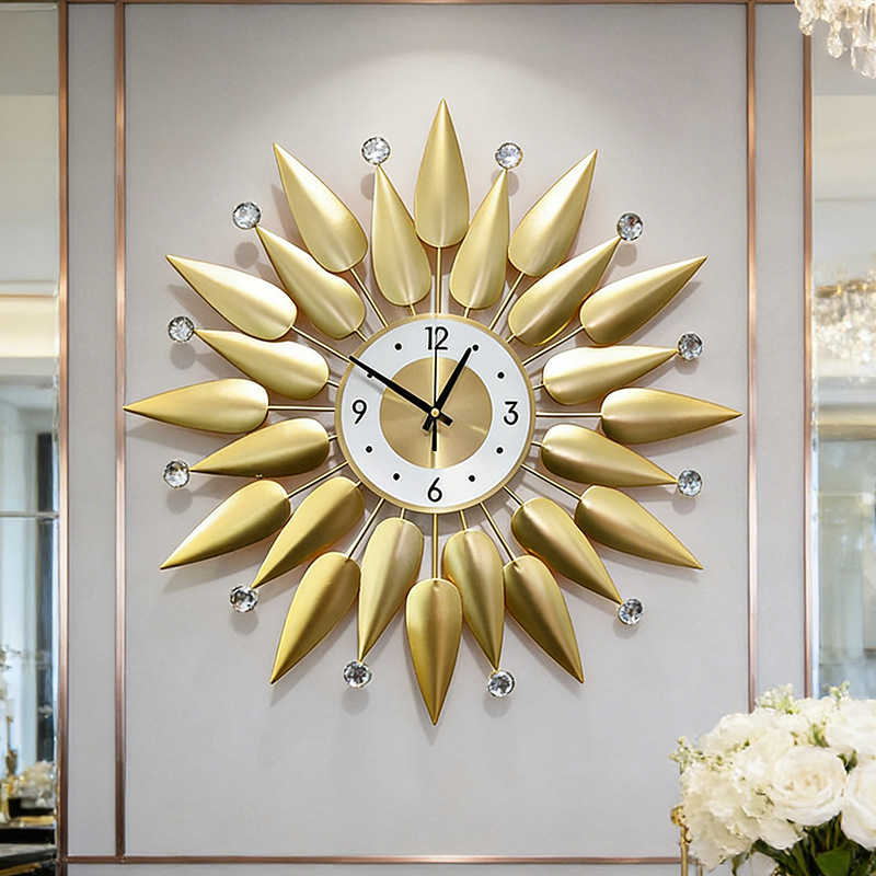 Luxury Wall Clock Metal Wall C - Luxury Lifestyle Gifts 评论和价格